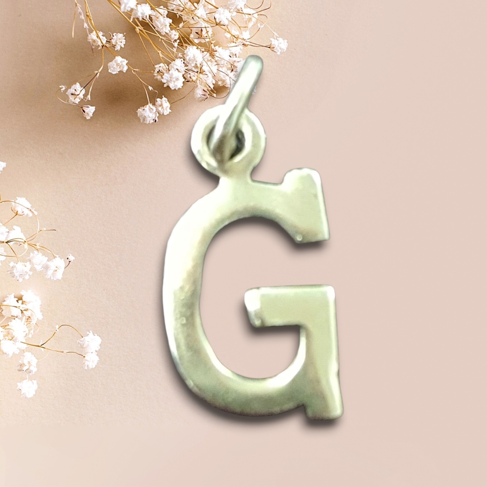 14k Gold Letter G Pendant